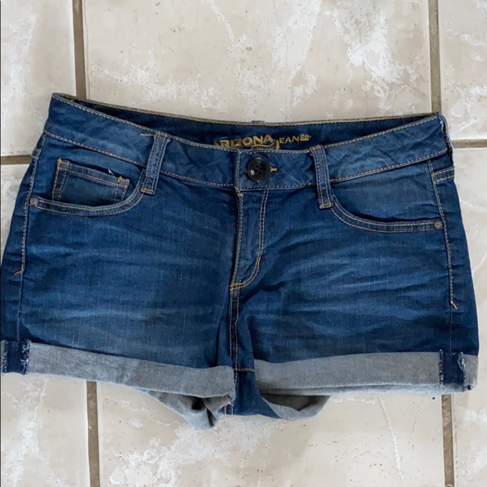 Rustic jean shorts - Picture 2 of 2